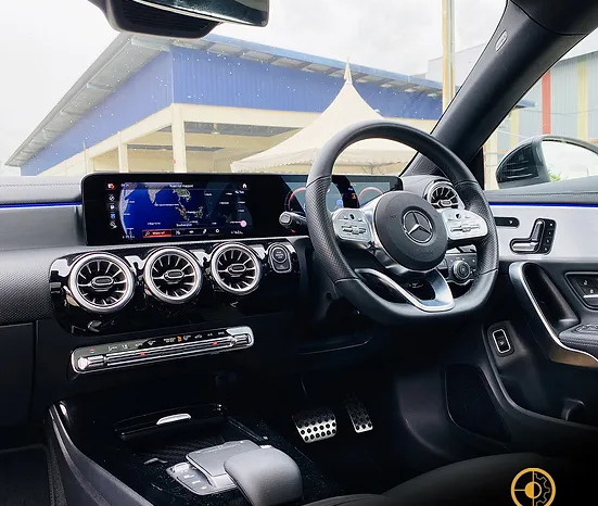 
								2021 MERCEDES CLA250 AMG full									