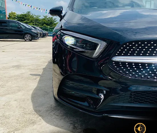 
								2019 MERCEDES A180 AMG full									
