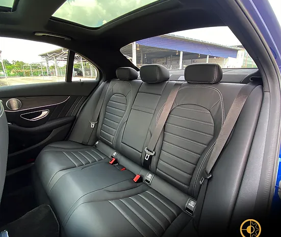
								2019 MERCEDES C200 AMG full									