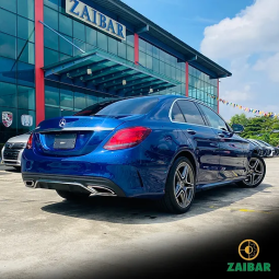2019 MERCEDES C200 AMG