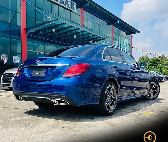 
								2019 MERCEDES C200 AMG full									
