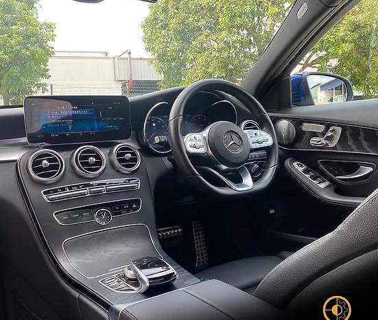 
								2019 MERCEDES C200 AMG full									