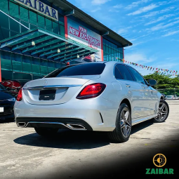2019 MERCEDES C200 AMG