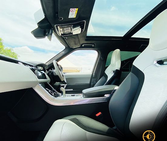 
								2021 LAND ROVER RANGE ROVER SPORT SVR full									