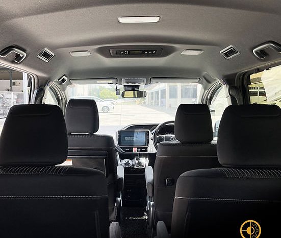 
								2018 TOYOTA VOXY ZS KIRAMEKI full									