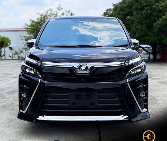 
								2018 TOYOTA VOXY ZS KIRAMEKI full									