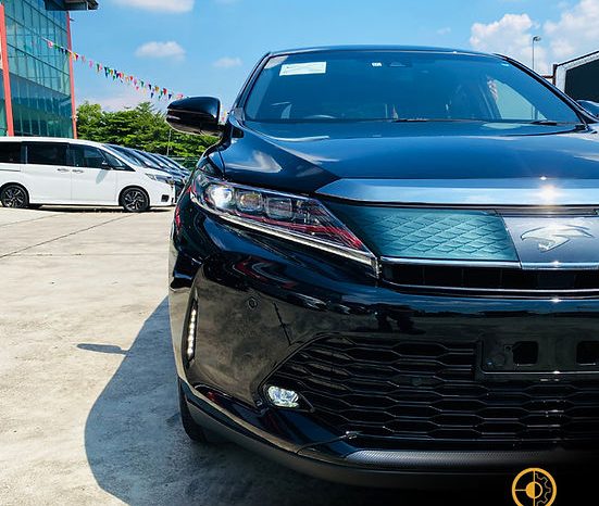 
								2018 TOYOTA HARRIER ELEGANCE full									